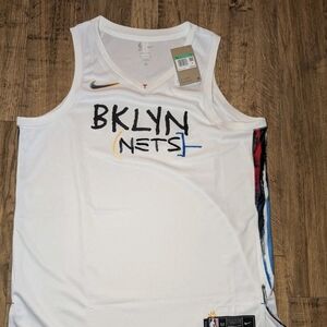 Nike Brooklyn Nets‎ Basquiat City Edition Jersey Men Size XL DO9619-100